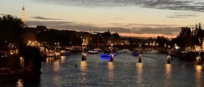 julieschooler.com - blog - 3 Reasons Looking Forward Could Be Your Secret to Happiness - City of Light Sep26