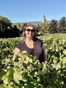 julieschooler.com - blog - 3 Reasons Looking Forward Could Be Your Secret to Happiness - Julie in Vineyard in Champagnge Sep26